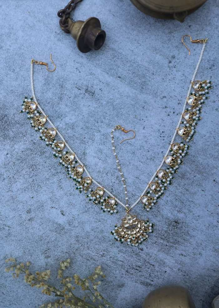 22K Gold Plated Mathapatti With Kundan And Pearls