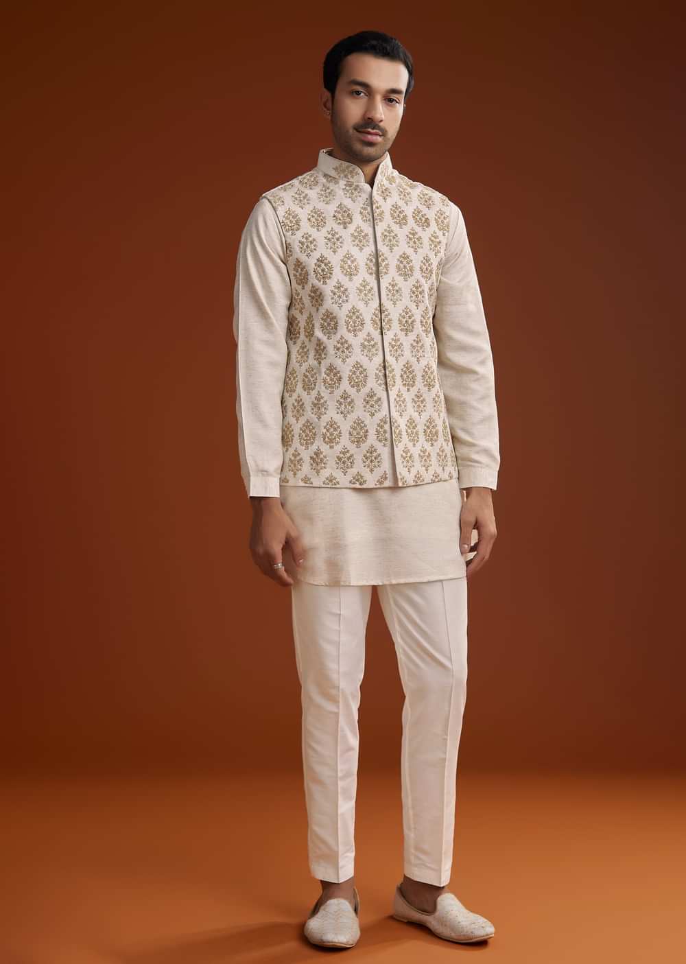 Off White Linen Silk Kurta Jacket Set With Zari Work For Men