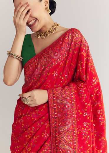 Red Dola Silk Saree With Traditional Floral Amd Jaal Work