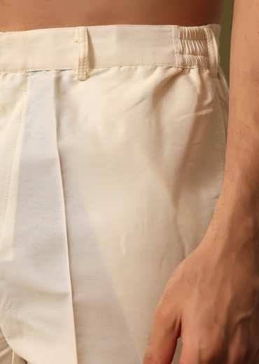 Off White Kurta Pant Set With Dupatta In Resham Work