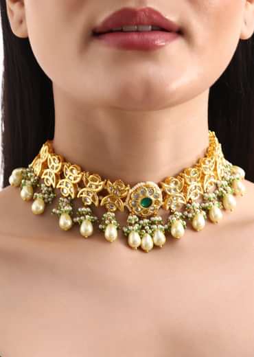 Green And Gold Kundan Short Necklace Set With Earrings