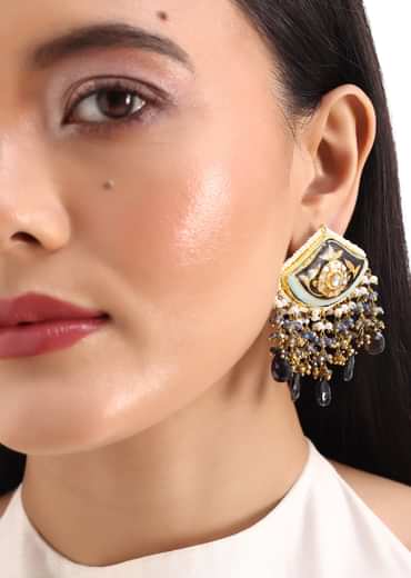 Gold And Black Kundan Necklace Earrings Set