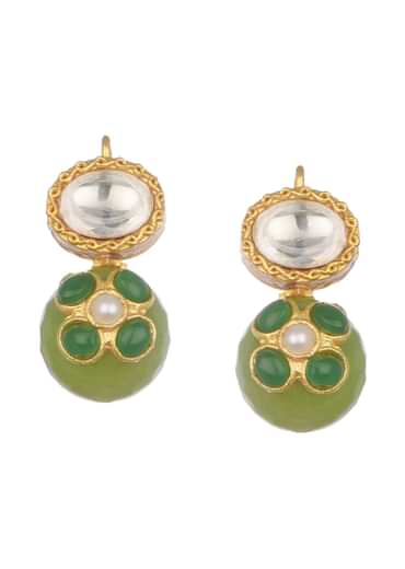 White And Green Kundan Stud Earrings In Mix Metal