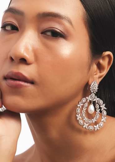 Silver Floral Layered Necklace And Pearl Drop Earrings Set