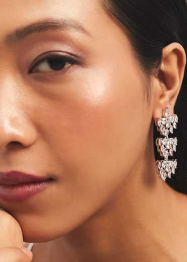 Silver Leaf Motif Necklace And Earrings Set