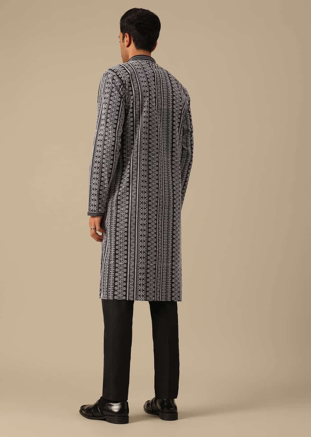 Black Kurta Set In Cotton Silk With Floral Motifs And Dupatta