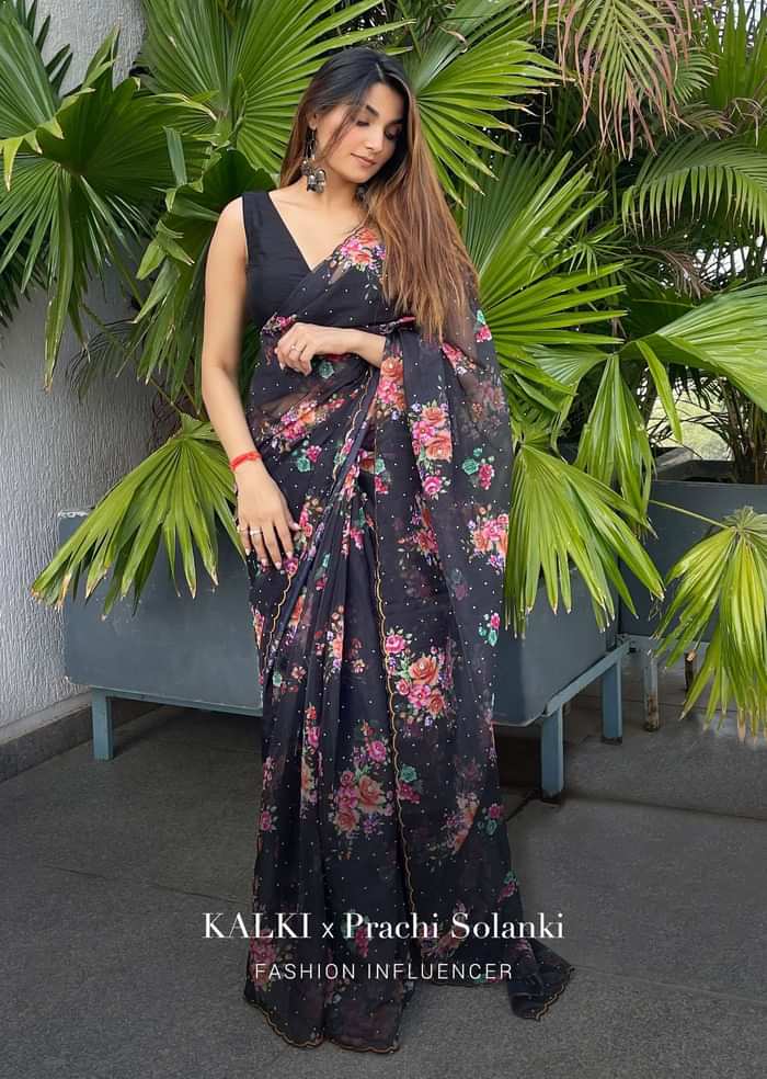 Black Saree In Organza With Floral Print All Over And Scalloped Resham Border Along With Unstitched Blouse