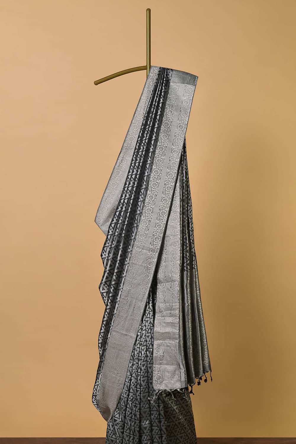 Black Saree In South Silk With Geometric Zari Weave And Unstitched Blouse Fabric