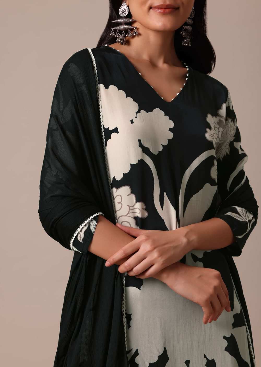 Black Satin Printed Kurta Set With Bead Work