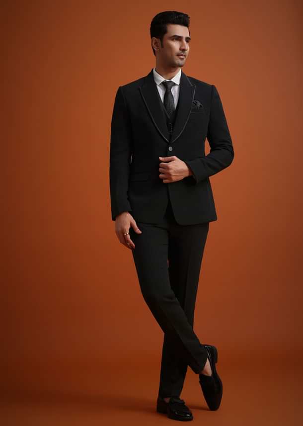 Black Tuxedo Set With Pocket Square Black Tuxedo Set With Pocket Square