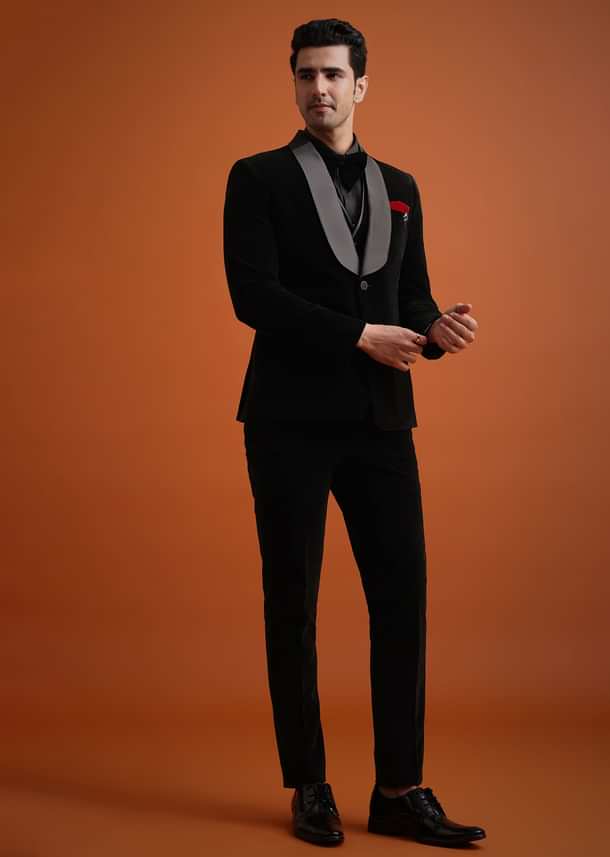 Black Velvet Tuxedo Set With Waistcoat And Bow Black Velvet Tuxedo Set With Waistcoat And Bow
