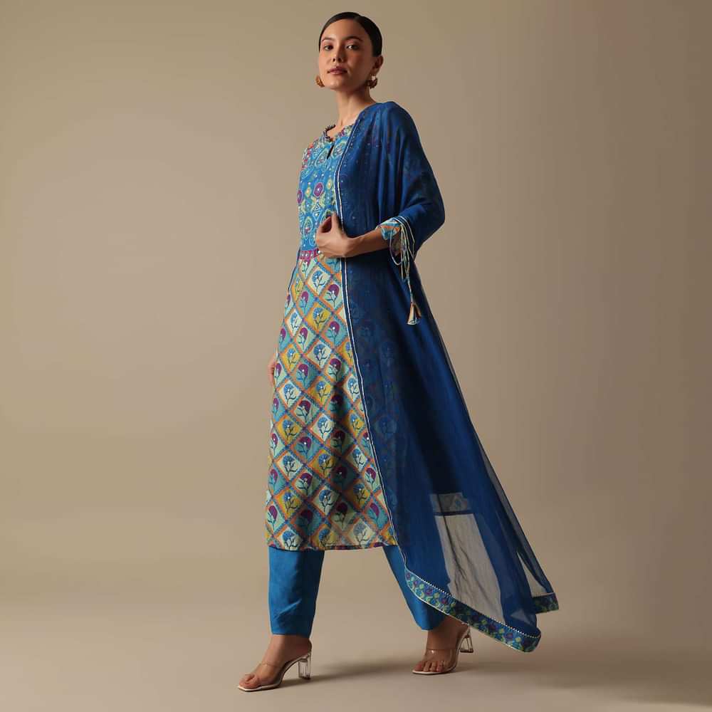 Blue Kurta Set With Floral Prints
