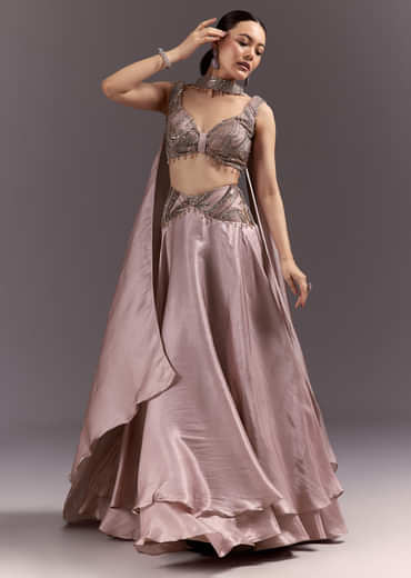 Brown Organza Lehenga With Sweetheart Neck Blouse And Choker Dupatta Brown Organza Lehenga With Sweetheart Neck Blouse And Choker Dupatta