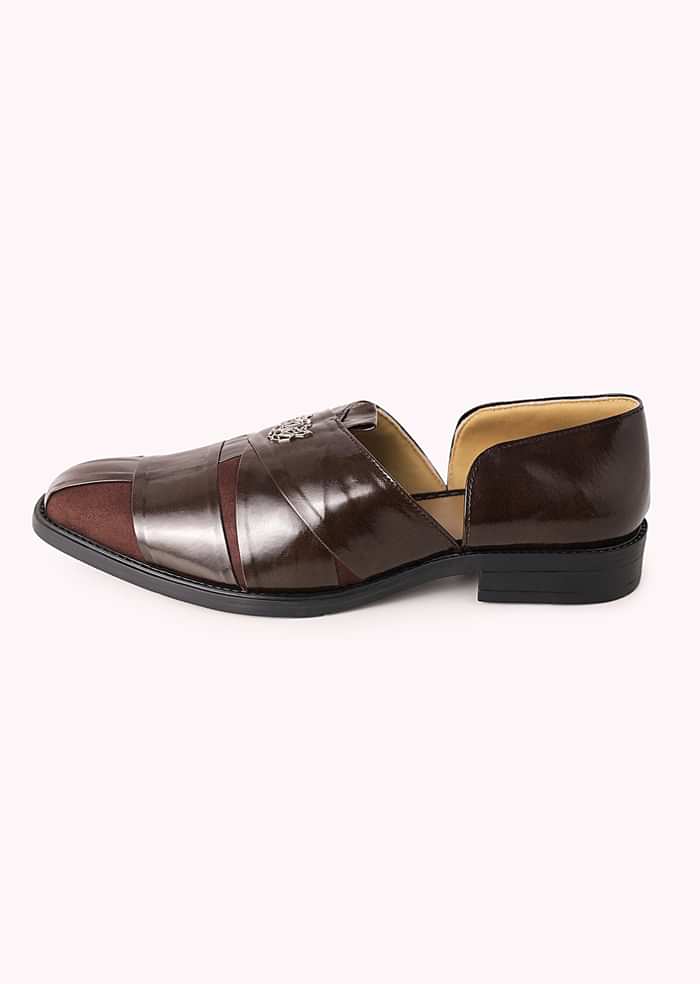 Brown Juttis with Block Heels