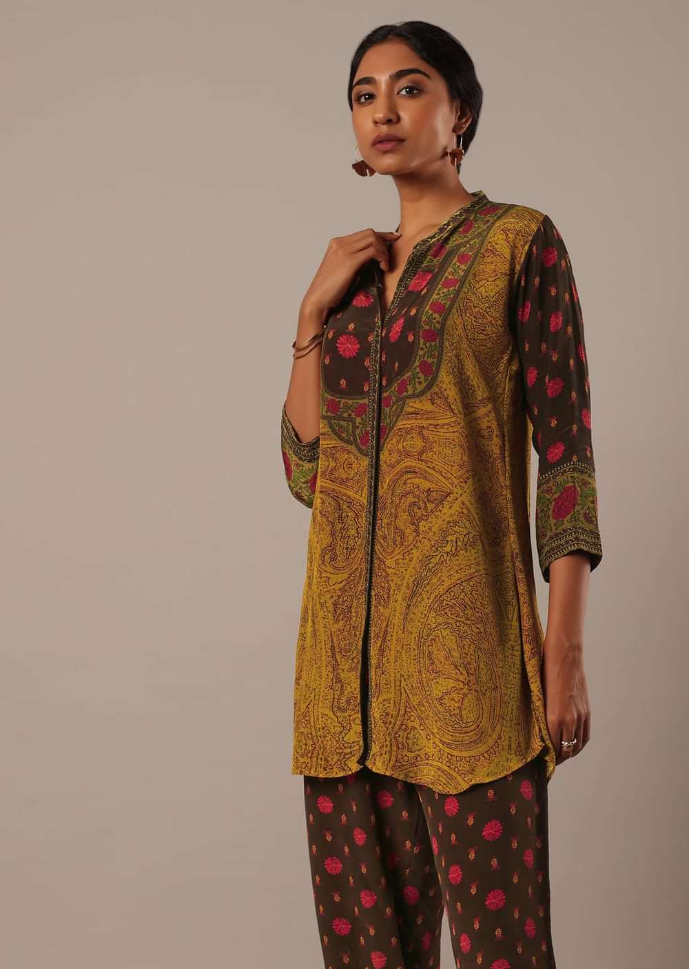 Brown Short Kurti Set With Printed Detail