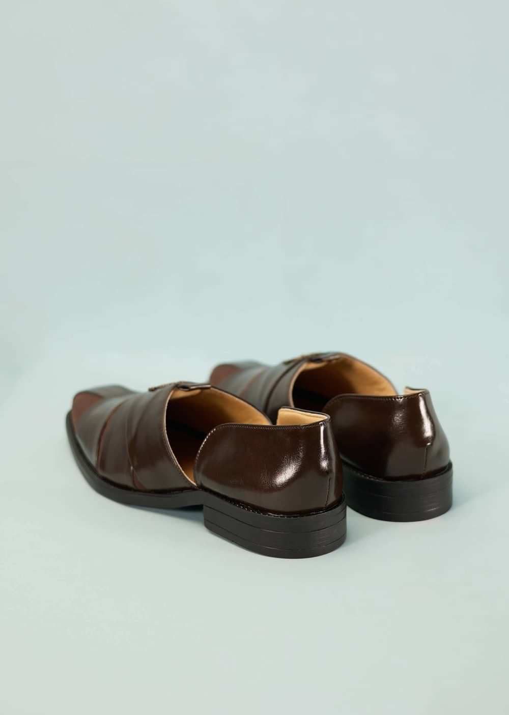 Coffee Brown Strappy Leather Footwear For Men With Brooch