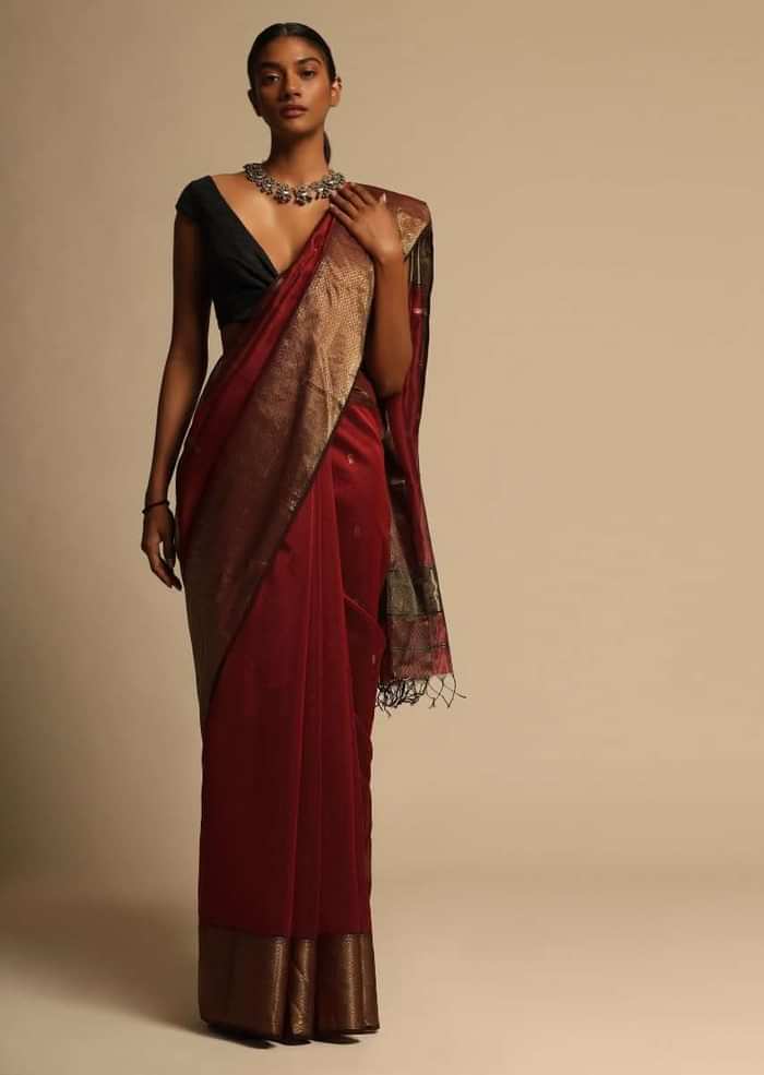Cherry Red Saree Cotton Silk With Woven Buttis And Black Border Along With Unstitched Blouse
