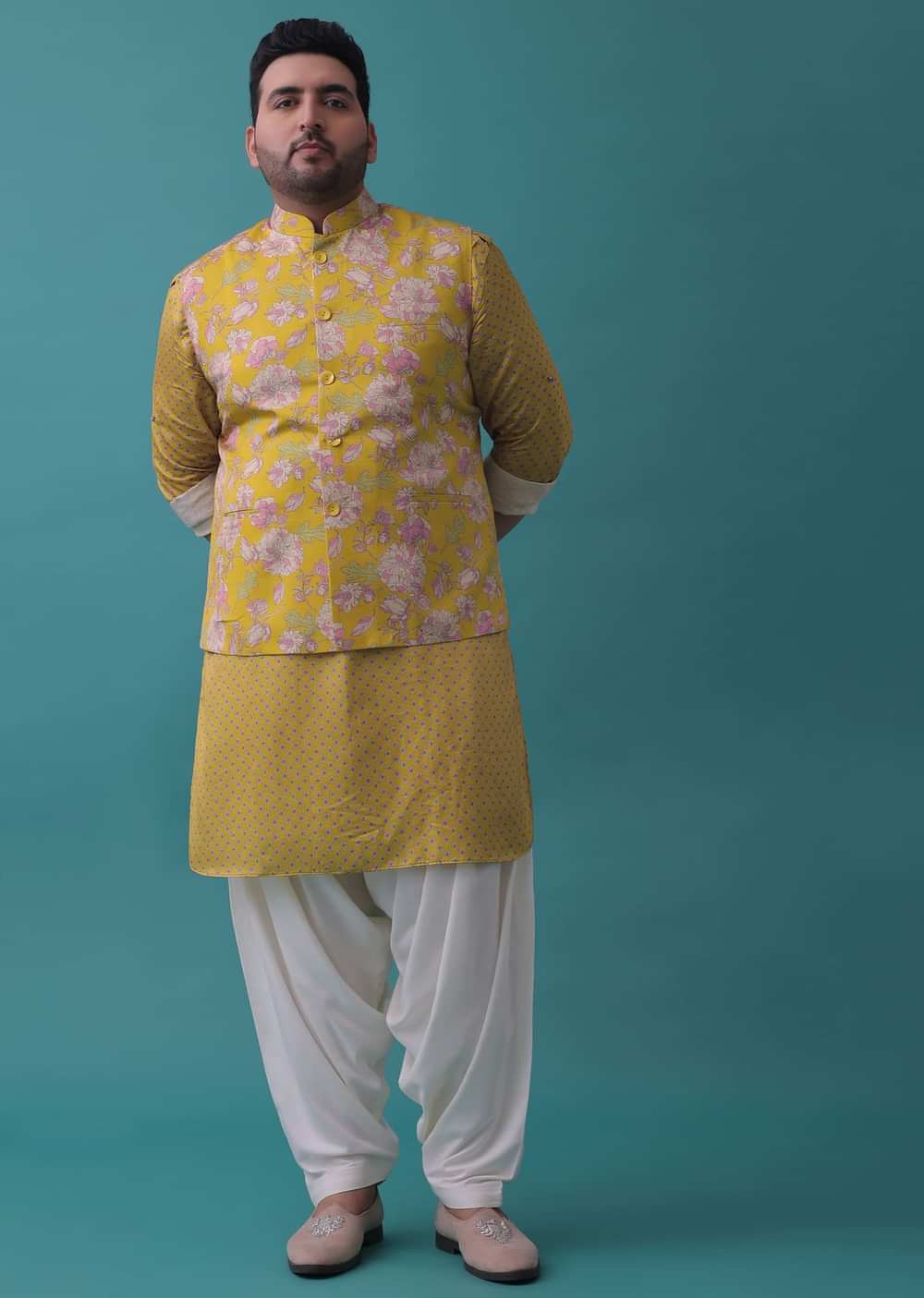 Chrome Yellow Jacket Kurta Set In Linen With Floral Pattern