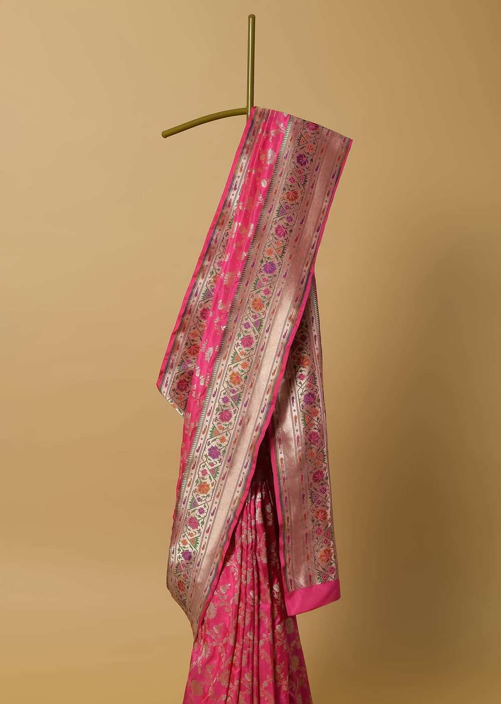 Coral Pink Katan Silk Saree With Floral Jaal Weave And Unstitched Blouse Piece