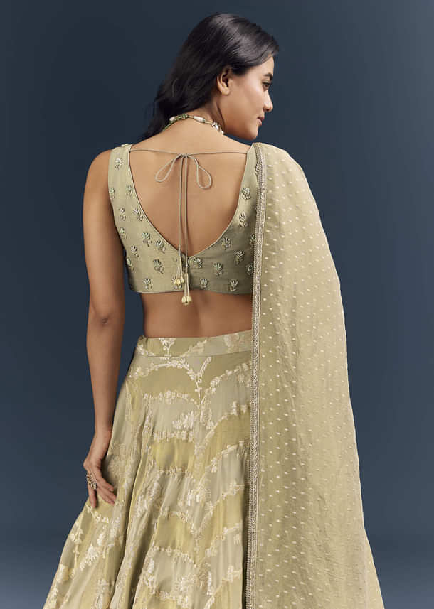 Cream Banarasi Silk Bridesmaid Lehenga With Heavy Hand Embroidery