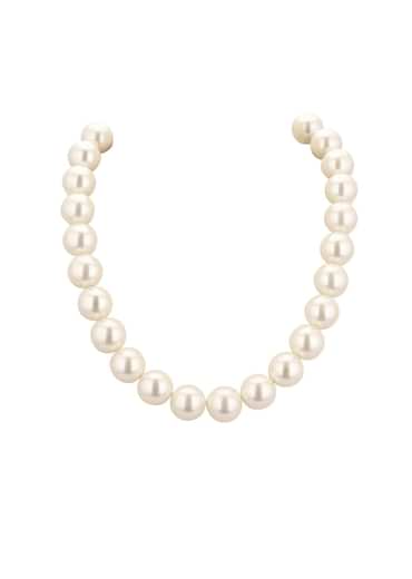 Daisy White Mother Of Pearl Necklace