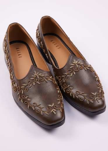 Dark Brown Zardosi Work Juttis For Men