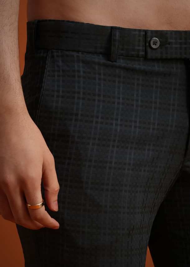 Dark Grey Tuxedo And Pant Set With Checkered Detail Dark Grey Tuxedo And Pant Set With Checkered Detail