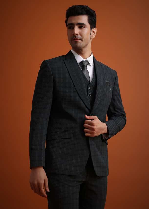 Dark Grey Tuxedo And Pant Set With Checkered Detail Dark Grey Tuxedo And Pant Set With Checkered Detail