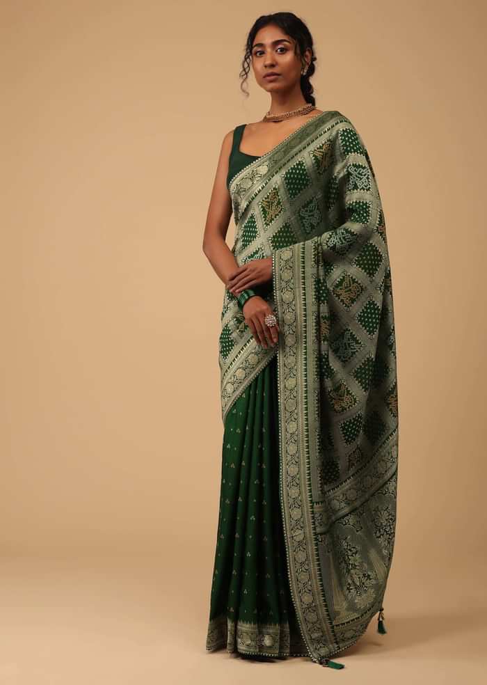 Deep Green Dola Silk Banarasi Saree With Bandhani Waeve