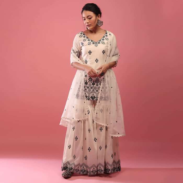 Daisy White Lucknowi Sharara Suit In Cotton With Embroidery