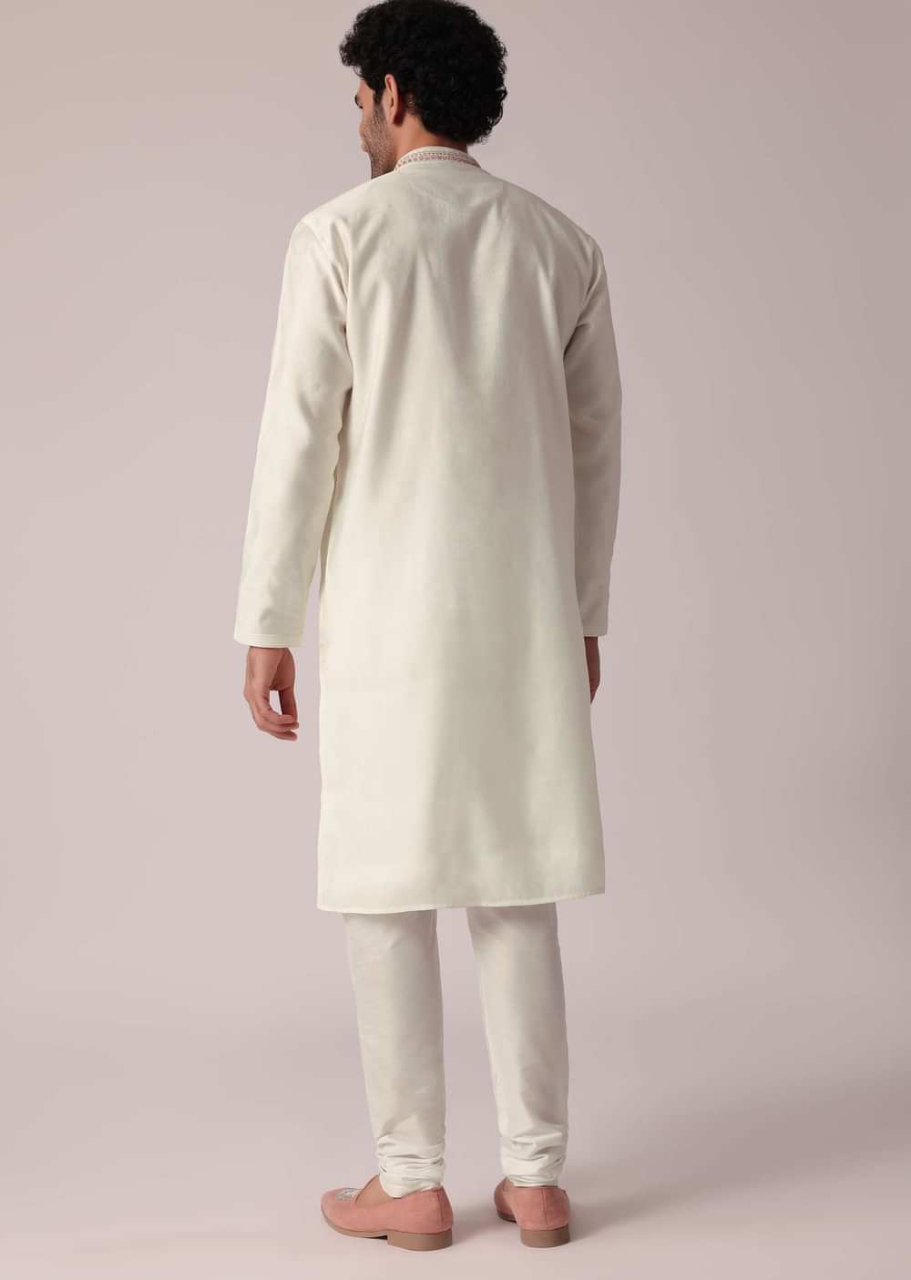 Elegant Embroidered Festive Kurta Set For Men