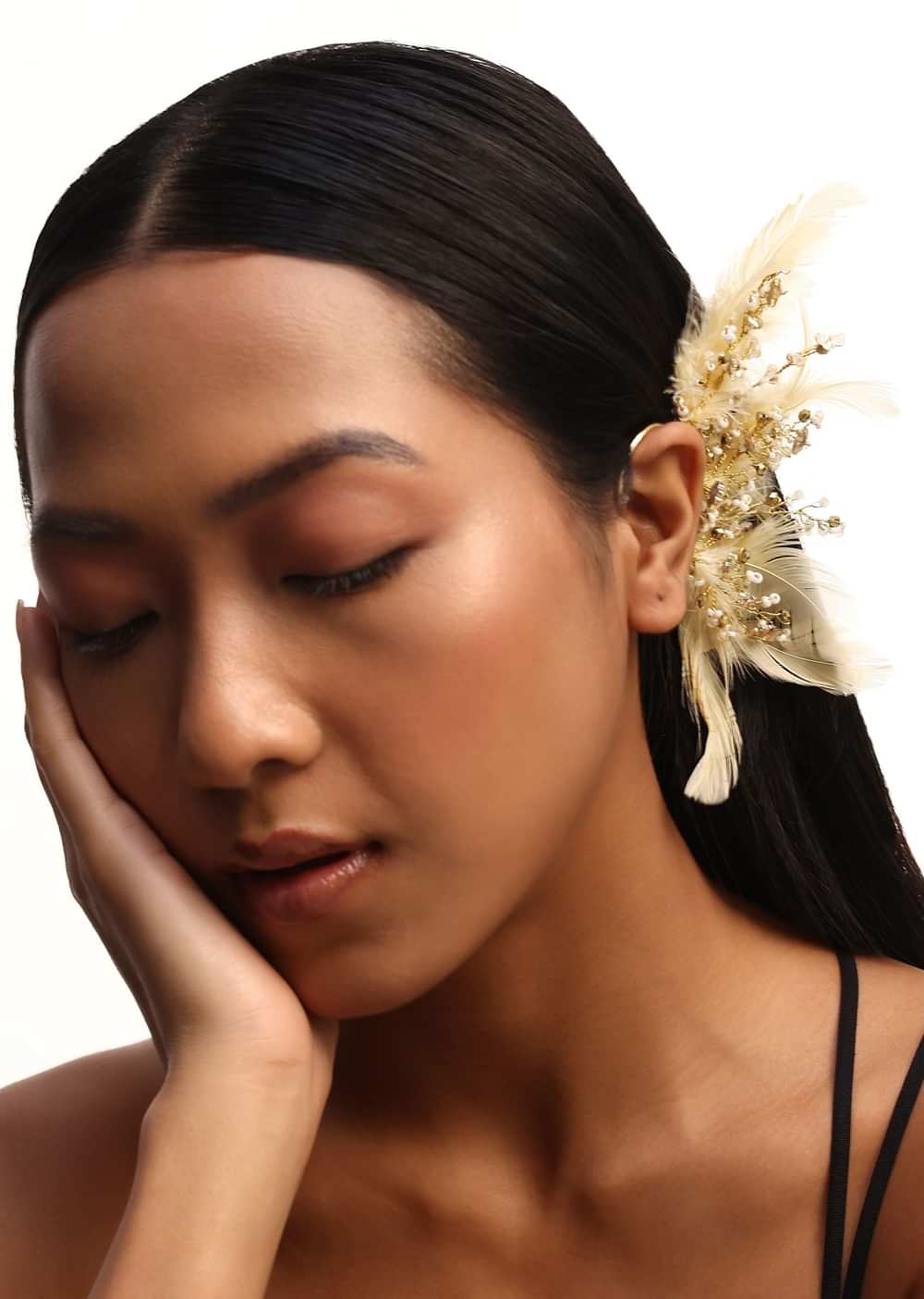 Gold And Beige Handcrafted Earcuff In Mix Metal