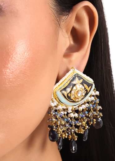 Gold And Black Kundan Necklace Earrings Set