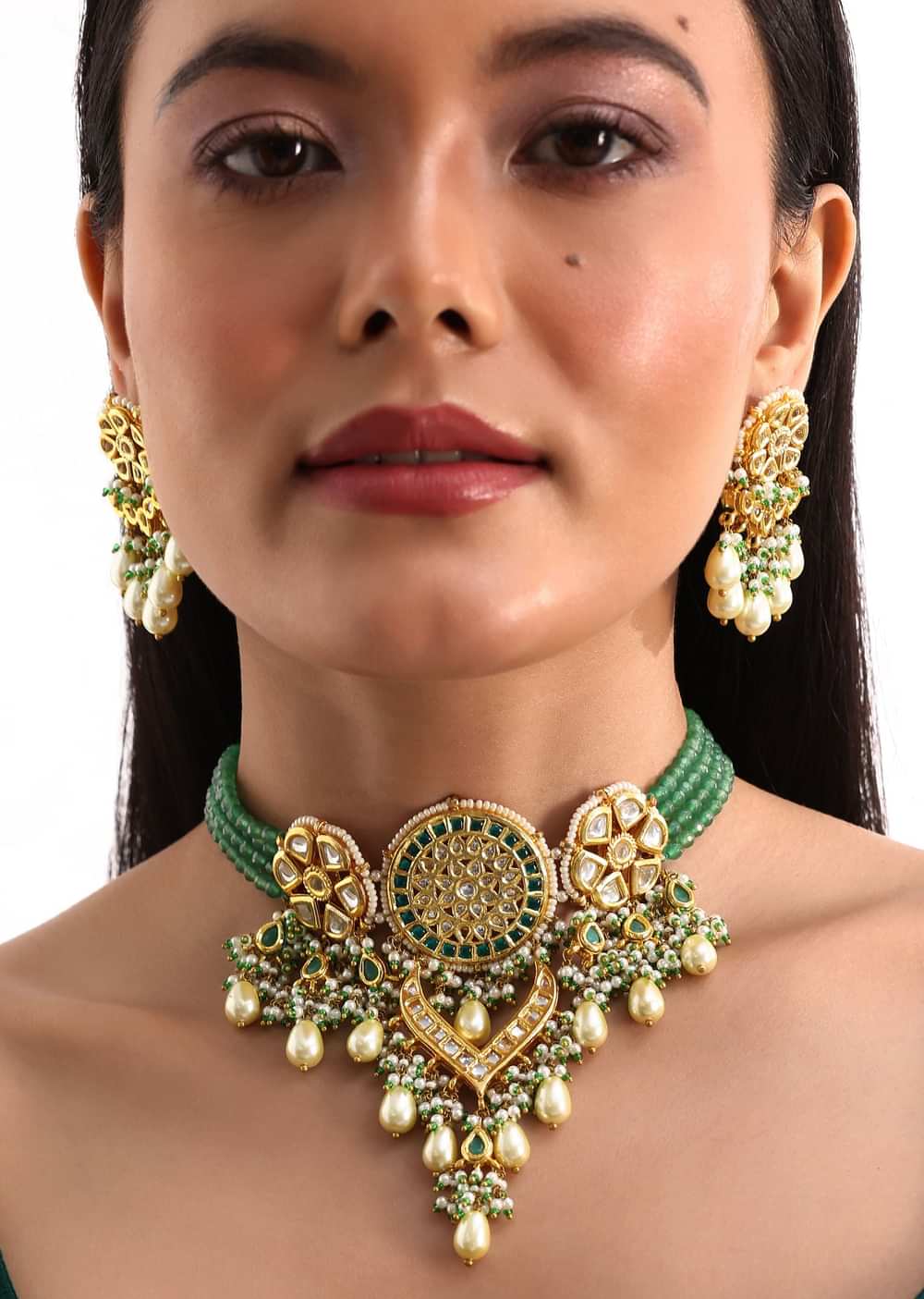 Gold And Green Short Kundan Necklace Set In Mix Metal