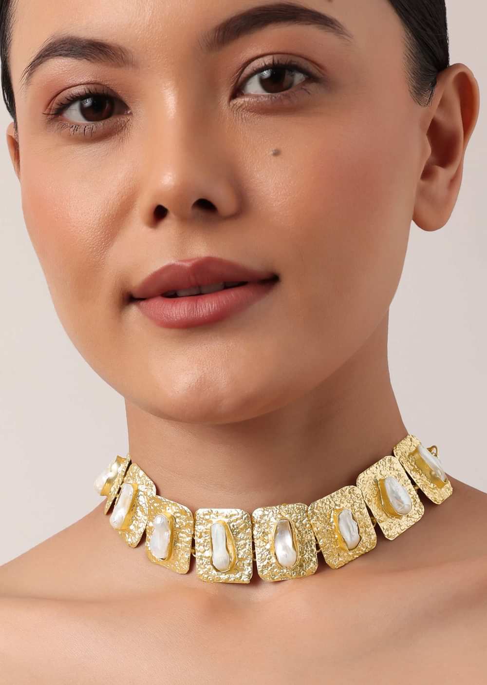 Gold And White Geometric Choker With Mother Of Pearls