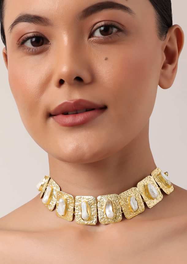 Gold And White Geometric Choker With Mother Of Pearls Gold And White Geometric Choker With Mother Of Pearls