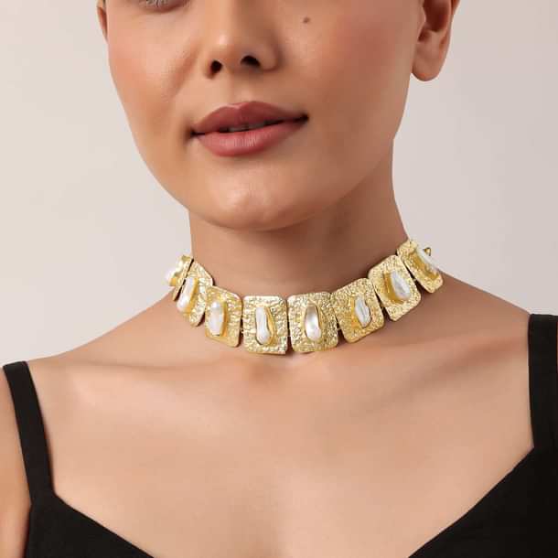 Gold And White Geometric Choker With Mother Of Pearls Gold And White Geometric Choker With Mother Of Pearls