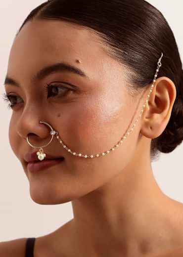 Gold And White Kundan Nose Ring In Mix Metal