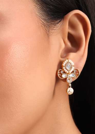 Gold And White Kundan Short Necklace Set