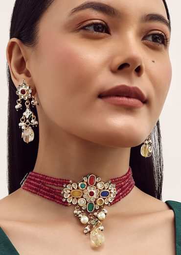 Gold Finish Choker Set With Multicolor Stone In Mix Metal