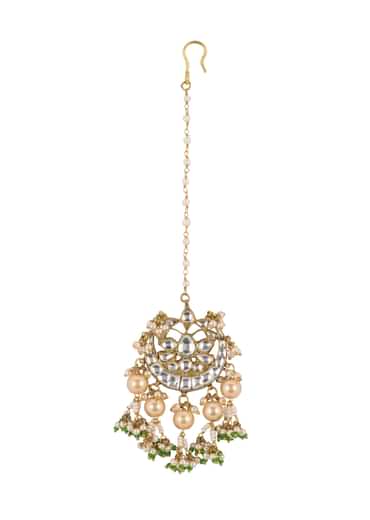 Gold Finish Heavy Bridal Choker And Maang Tikka Set