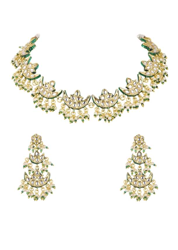 Gold Finish Kundan Choker And Chandbali Set