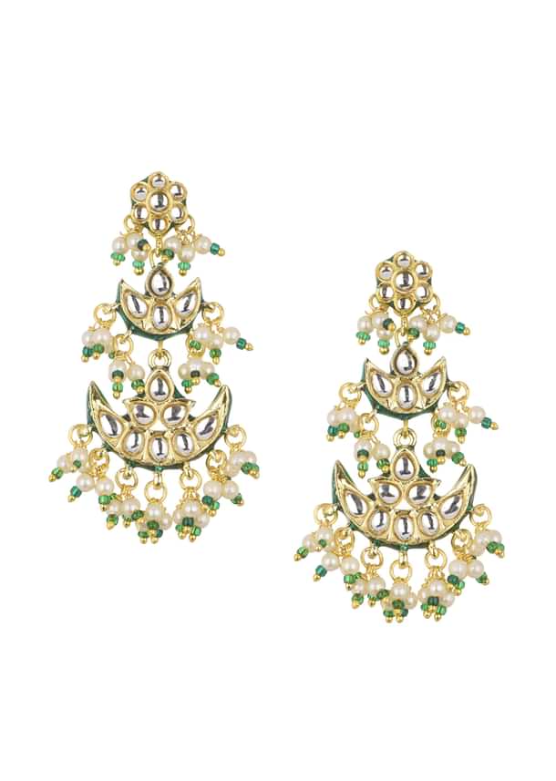 Gold Finish Kundan Choker And Chandbali Set