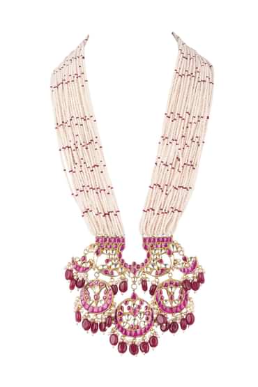 Gold Finish Kundan Necklace And Earring Set With Pearls