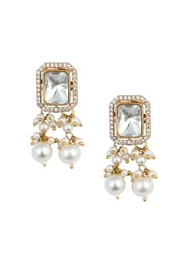 Gold Finish Kundan Necklace Set With Pearl Drops And Geometric Motifs