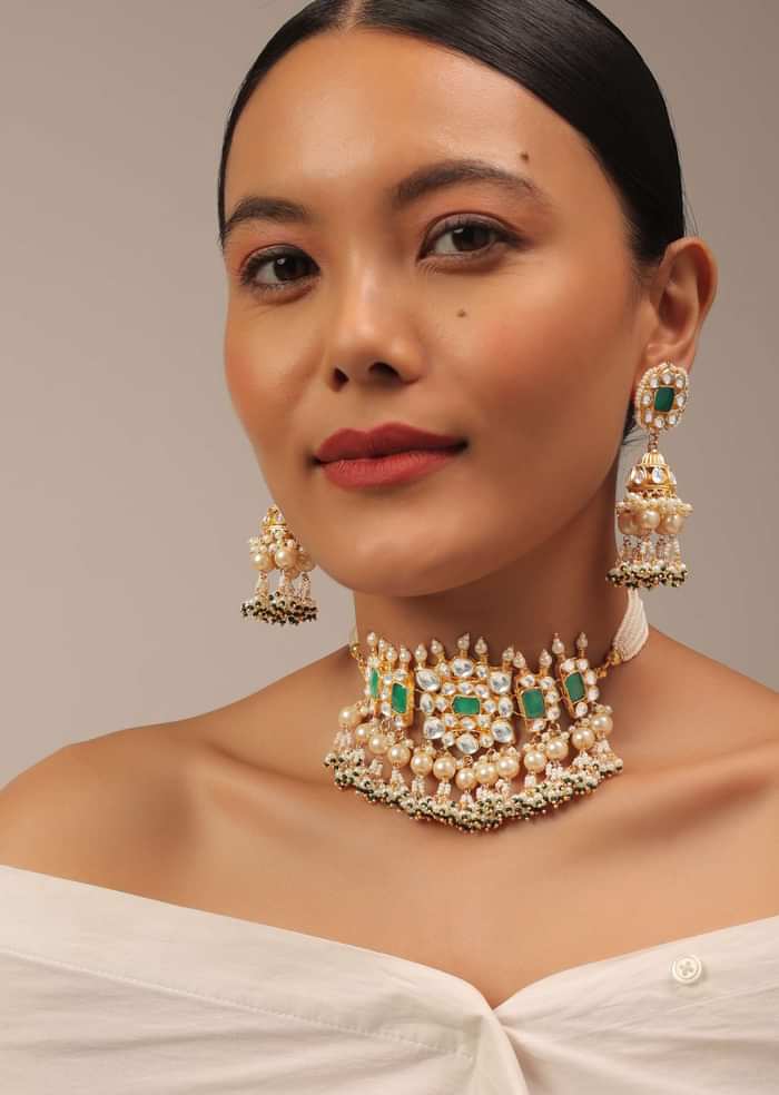 Gold Finish Kundan Polki Choker Set With Pearls