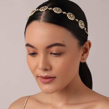 Gold Finish Mathapatti With Studded Kundan