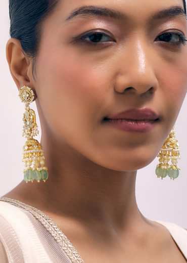 Gold Finish Mint Green Choker Set With Kundan Work In Mix Metal