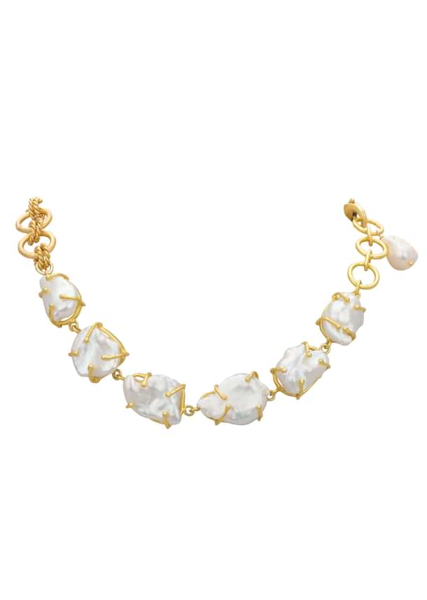 Gold Finish Short Necklace With Mother Of Pearls Gold Finish Short Necklace With Mother Of Pearls