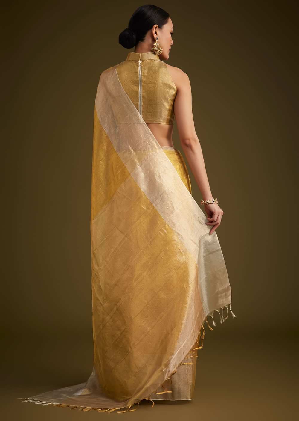 Gold Kanjivaram Silk Saree With Contrast Border And Pallu